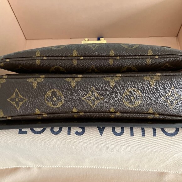 Louis Vuitton Pochette Metis - Picture 4 of 10